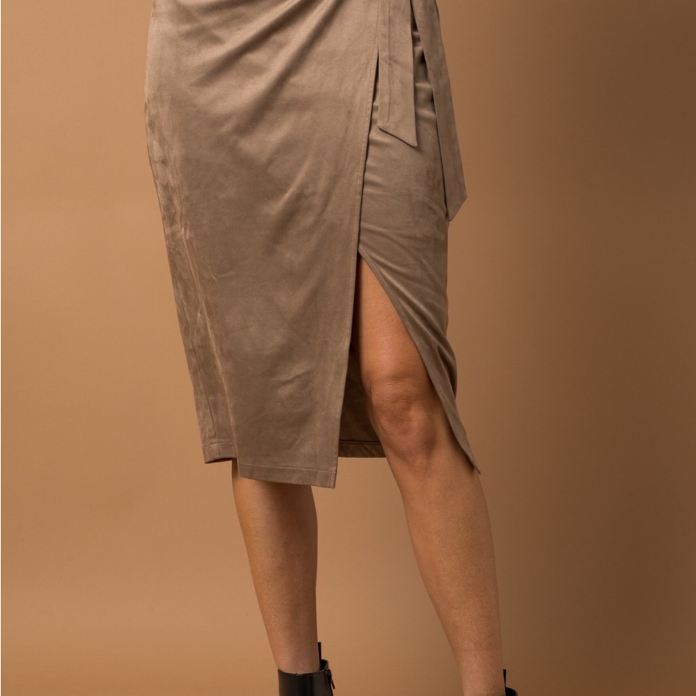 Suede skirt fall attire can dress ⬆️⬇️🍁 or holiday